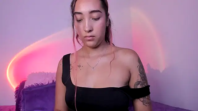 HeidyRousse: онлайн-секс-чат