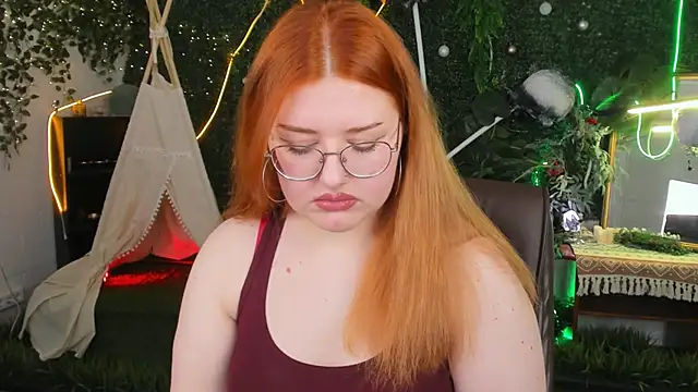 StaceyJensen: онлайн-секс-чат