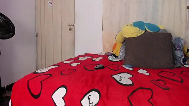 BlowMommy_ Live XXX-chat