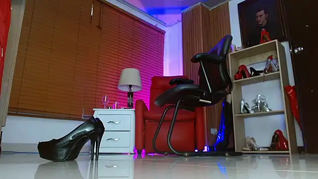 paola_xm 现场XXX聊天