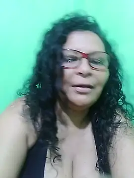 Amarantha25 Adlı Modelin Canlı XXX Sohbeti