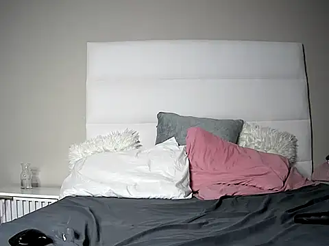 Chat XXX ao vivo de SexyPettiteDonna