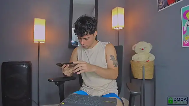 Show de webcam de Soft_Temptationxx