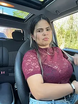 melanny10: διαδικτυακό σόου στην κάμερα