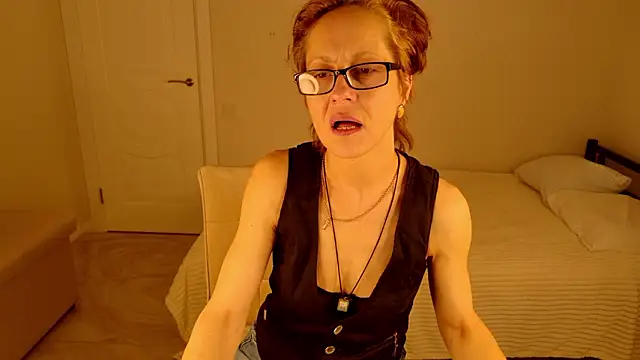 LioraWeiss' Webcam Show