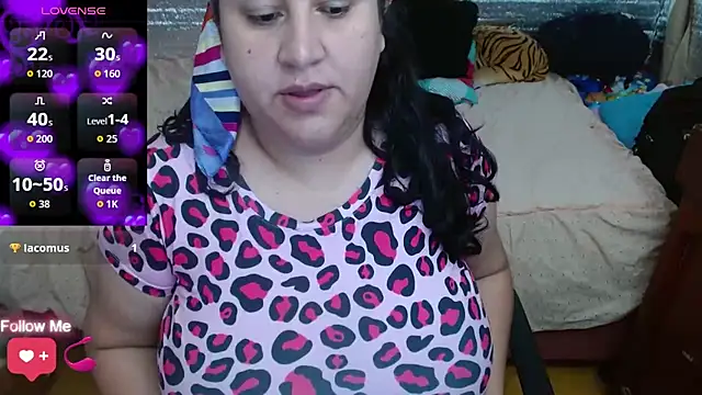 EMILY-NESSA: απευθείας συνομιλία ΧΧΧ