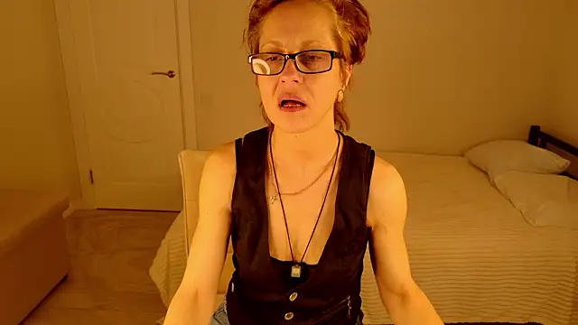 Živý XXX chat LioraWeiss