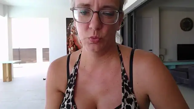 Wendysexyx: онлайн-секс-чат