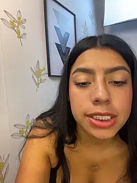 Laia_white – Naživo XXX chat