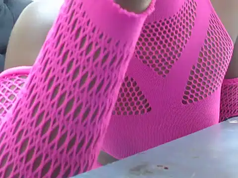 BootySoYummyX Adlı Modelin Canlı XXX Sohbeti