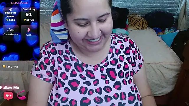 Chatroom XXX en direct de EMILY-NESSA