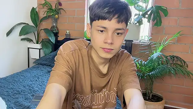 Andy_Belier23's Webcam Show