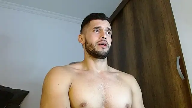 Chat +18 de Noah_jhonsonn ao vivo