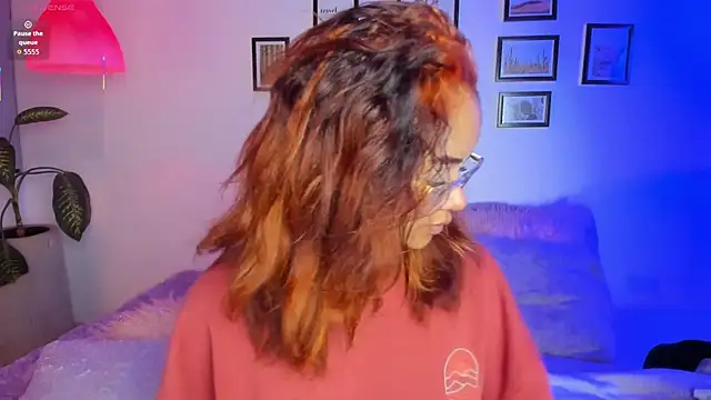 Alice_simmons: онлайн-секс-чат