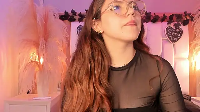 Daphne_And_Roger Live XXX Chat