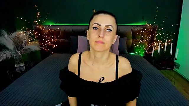 Rebecca_Diamond Chat XXX live