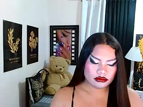 TSbrianaHugeCock's Live XXX Chat