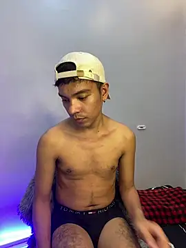 asian_darlingcummersxXx Adlı Modelin Web Kamerası Şovu