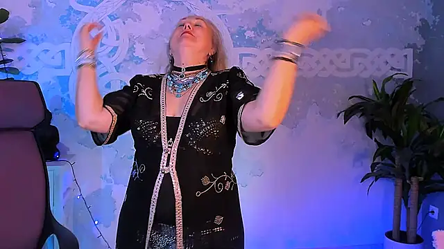 LilaMaharani Chat XXX in diretta