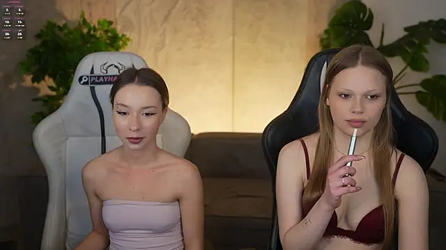 Charlotte_Dreams élő XXX-chatje