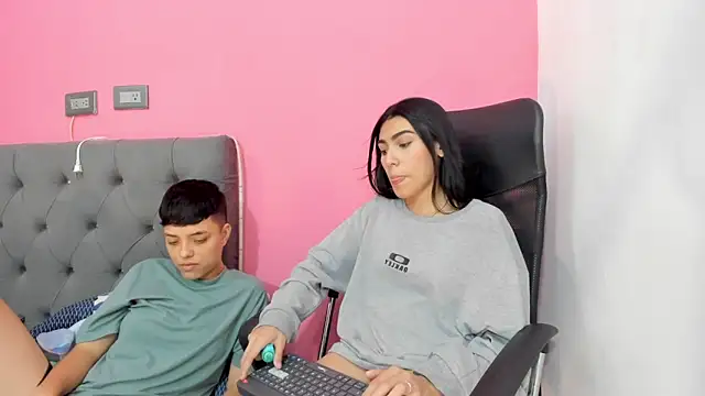 Chat XXX en directo de ariloe_quintero