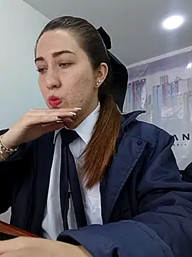 _Susy-Office1 লাইভ XXX চ্যাট