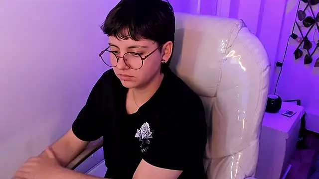 Nathaly_ds Adlı Modelin Canlı XXX Sohbeti