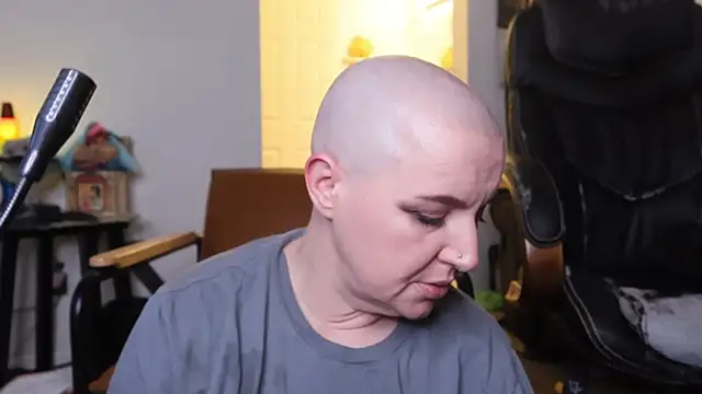 Chatroom XXX en direct de BellaBlueBBW