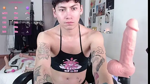 Amahd696 Show Webcam