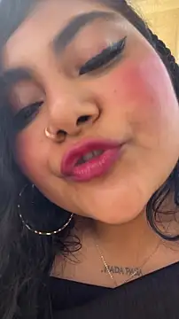 ItsEla 即時 XXX 聊天