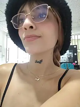 Živý XXX chat Dani-peggin