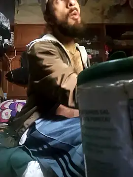 hairy_mannn Show in webcam