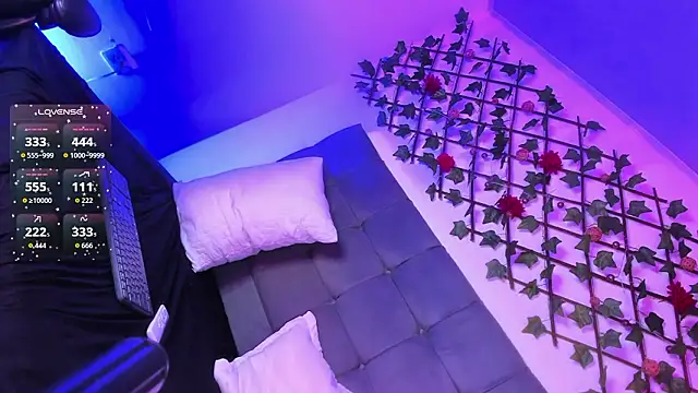 Lilith_RoseCss' Live XXX Chat