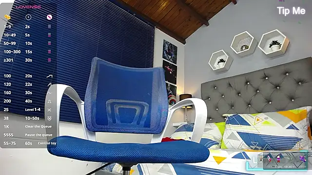 chris_carterr: διαδικτυακό σόου στην κάμερα