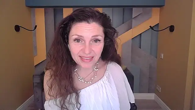 Chat XXX en directo de EllaLong