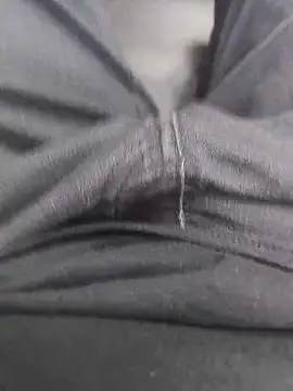 engineer_1980 Show in webcam