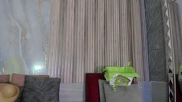 BriannaChelsea Chat XXX in diretta