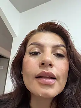 NatyQueen_ লাইভ XXX চ্যাট