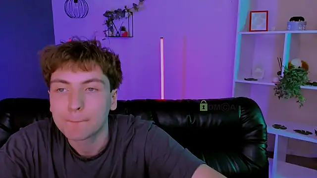 travis_wolf_ লাইভ XXX চ্যাট