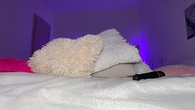 AnnyBastet Chat XXX live