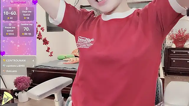 Chat XXX en directo de Caryln-Bun