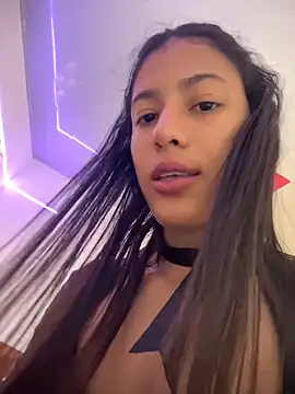 Chatroom XXX en direct de Valentinabaker