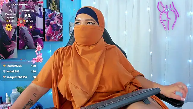 Chat +18 de Falak-Yasin ao vivo