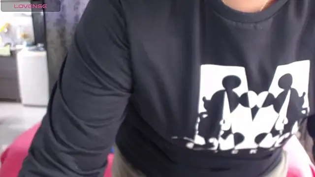 Chat XXX en directo de miia-big1boobs_