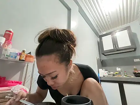 Chat XXX en directo de PinayLina18