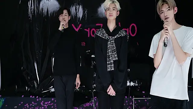 sweetboys666 即時 XXX 聊天