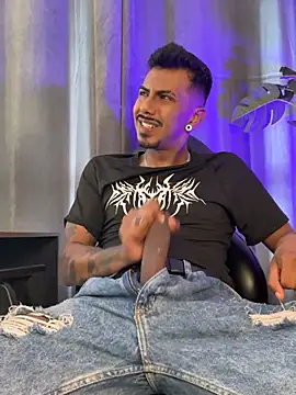 Latinmoster_boss 라이브 XXX 채팅