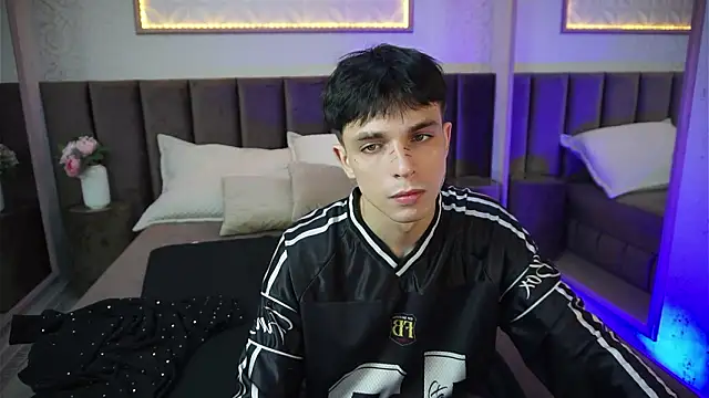 ClarkBev 라이브 XXX 채팅