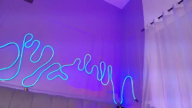 Sofly_s Chat XXX live