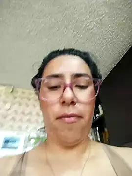 Im_Alma_ Webcam show